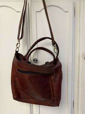 Classic Brown Leather Shoulder Tote Bag